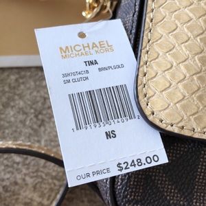 Michael Kors Bags - Michael Kors Purse/Clutch/Handbag (Small size) Michael Kors Bags - Michael Kors Purse/Clutch/Handbag (Small size)